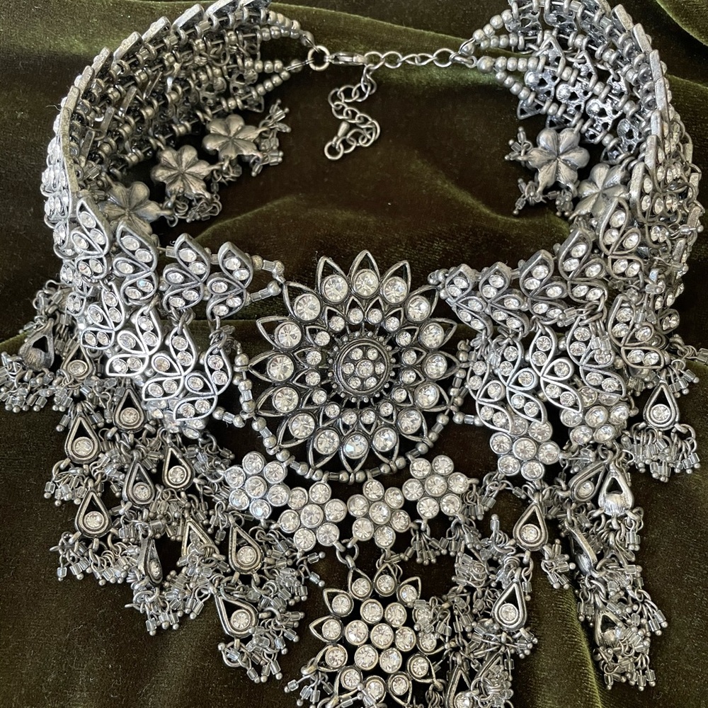 Free People collar necklace